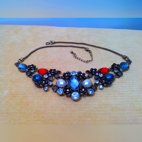 Kiss Me Statement Ruby Pearl and Rhinestone Necklace - Picture 6 of 8